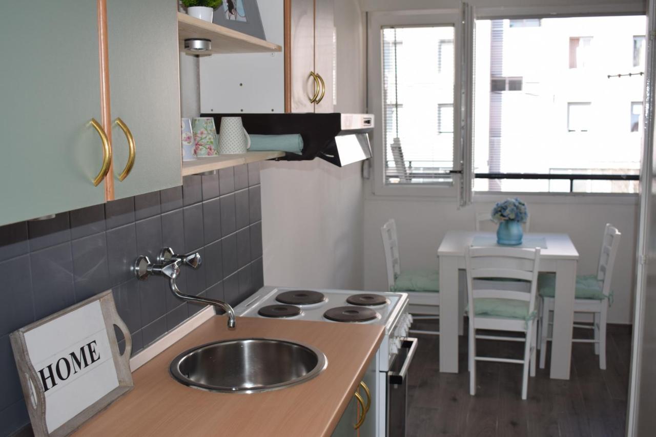 Apartment Optimist/Downtown สปลิท ภายนอก รูปภาพ